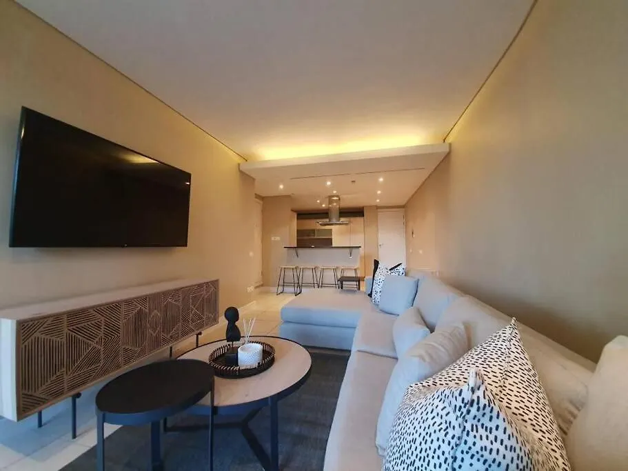 Luxury Waterfront Marina Apartment Cape Town